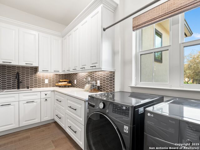 Image 28 of 33 For 8030 Colonial Woods