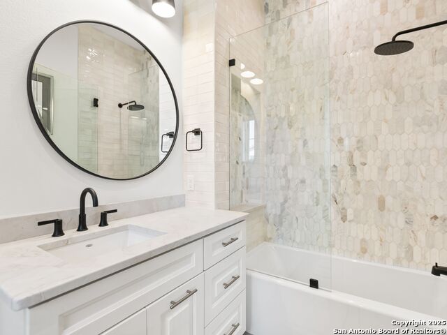 Image 33 of 33 For 8030 Colonial Woods