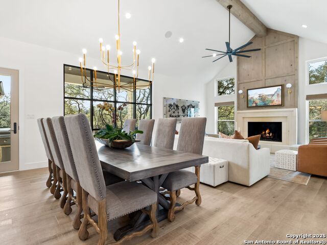 Image 6 of 33 For 8030 Colonial Woods