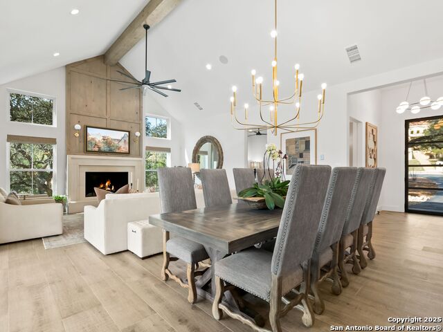 Image 7 of 33 For 8030 Colonial Woods