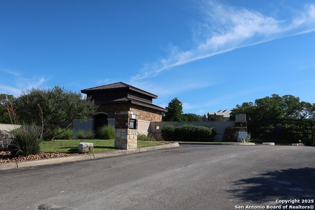 Image 3 of 28 For 0 Pr 2775  