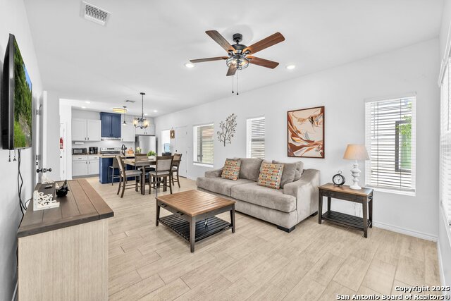 Image 11 of 51 For 523 Ruiz St, Unit 101  101