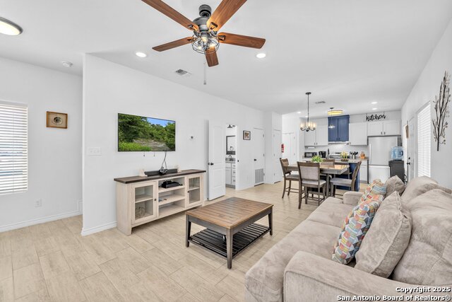 Image 14 of 51 For 523 Ruiz St, Unit 101  101