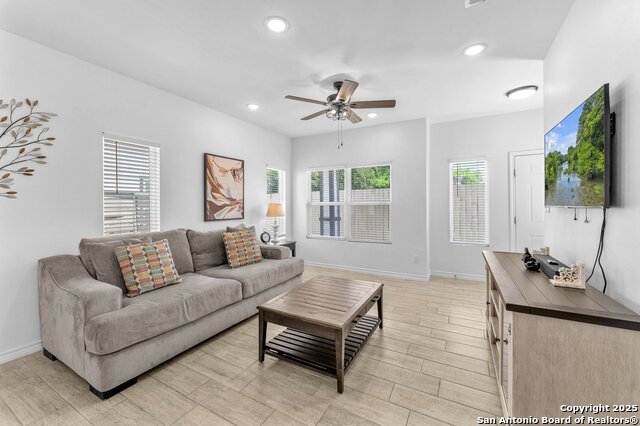 Image 27 of 51 For 523 Ruiz St, Unit 101  101