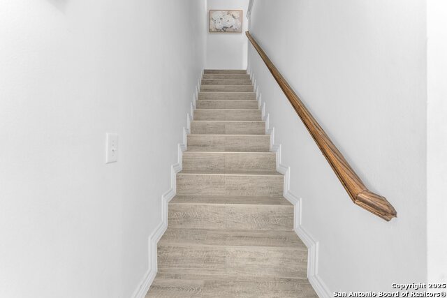 Image 30 of 51 For 523 Ruiz St, Unit 101  101