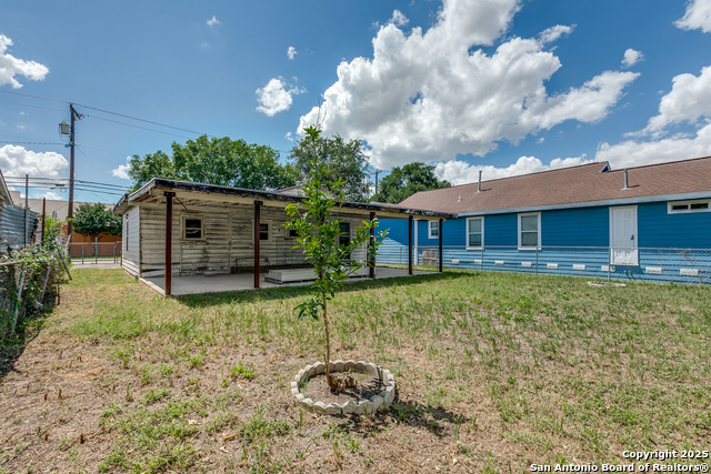 Image 9 of 12 For 1218 Kyle St
