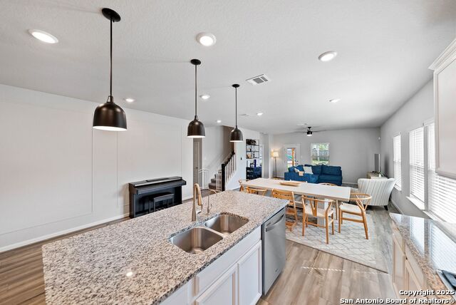 Image 13 of 65 For 2315 Pennilynn Way