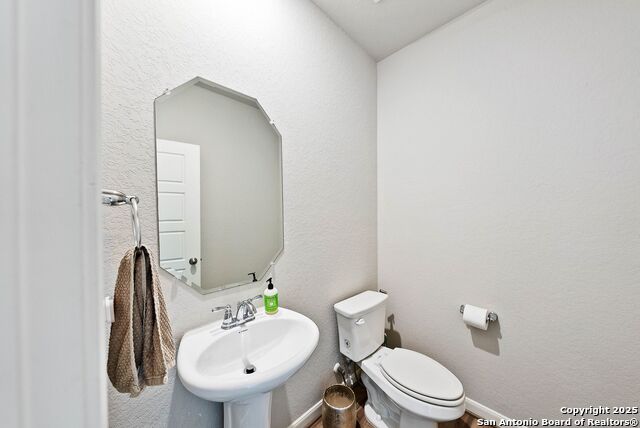 Image 19 of 65 For 2315 Pennilynn Way