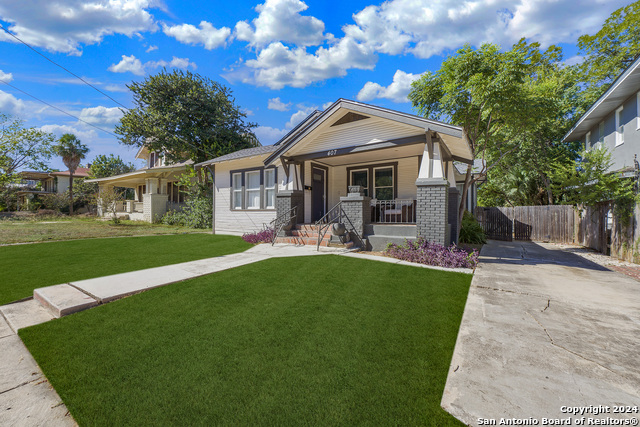 Listing photo id 1 for 407 Courtland Pl E