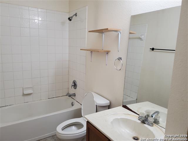 Image 12 of 12 For 4218 Swan Forest