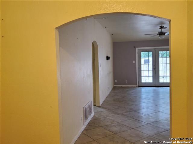 Image 3 of 12 For 4218 Swan Forest