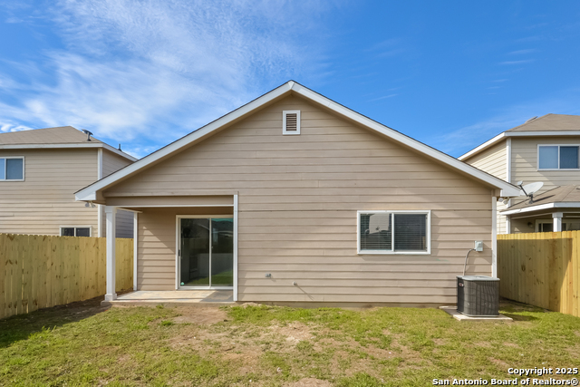 Image 15 of 15 For 9318 Maple Silver
