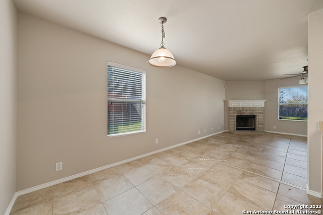 Image 13 of 35 For 3606 Ponderosa Bend