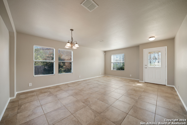 Image 18 of 35 For 3606 Ponderosa Bend