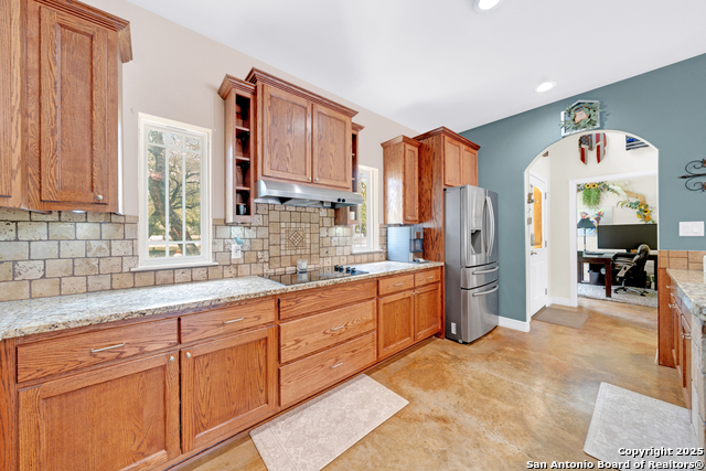 Listing photo id 17 for 221 County Road 6874