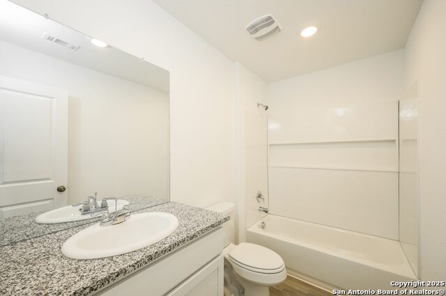 Image 10 of 15 For 8002 Serro Medina