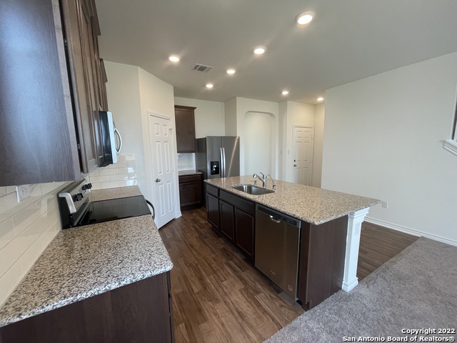 Image 10 of 39 For 3917 Woodside