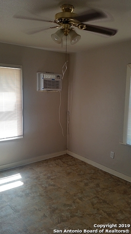 Image 4 of 6 For 5534 San Fernando St  3