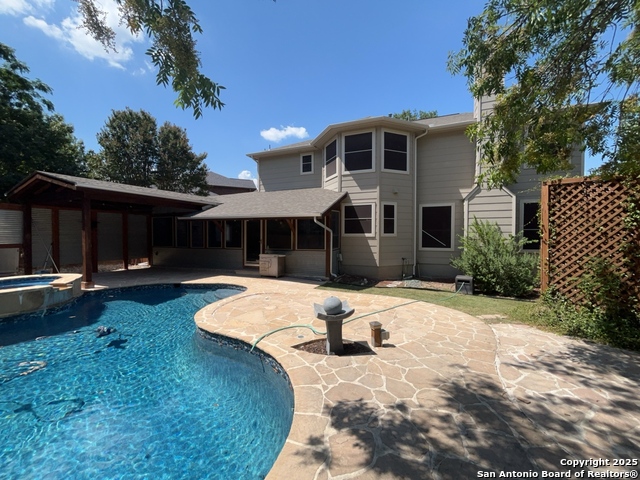 Image 47 of 59 For 8708 Laurel Canyon Dr