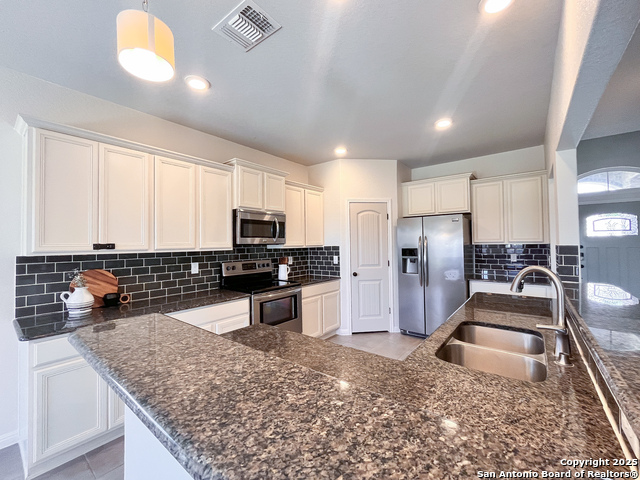Image 12 of 30 For 862 Cypress  