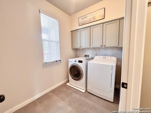 Image 15 of 30 For 862 Cypress  