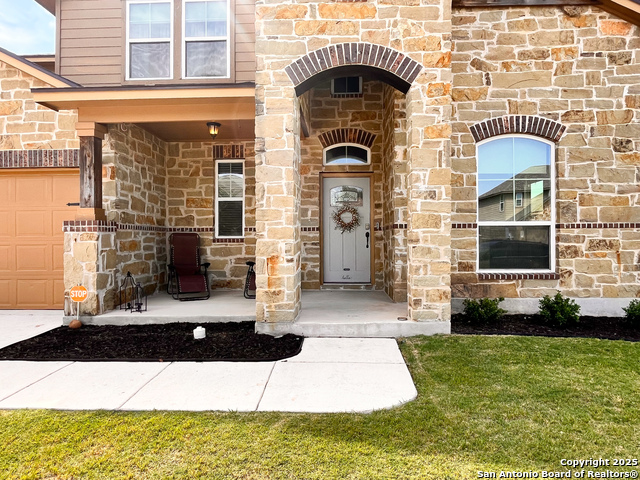 Image 3 of 30 For 862 Cypress  