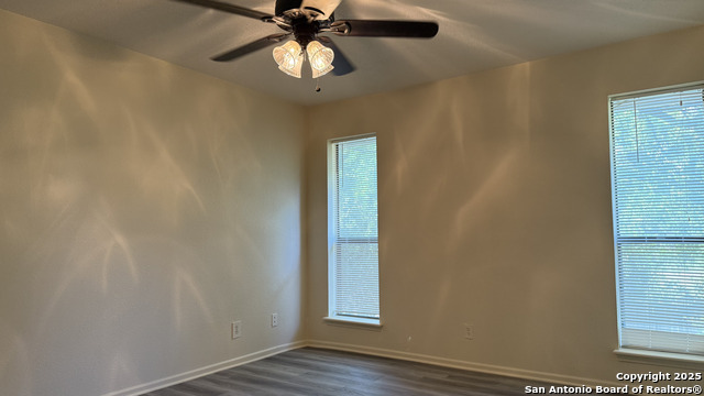 Image 11 of 22 For 1706 Longfield Dr