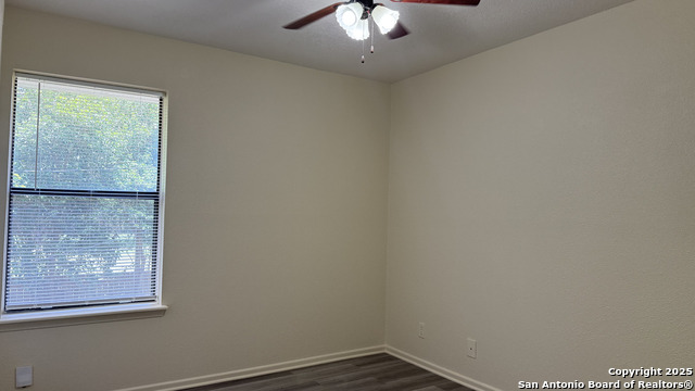 Image 20 of 22 For 1706 Longfield Dr