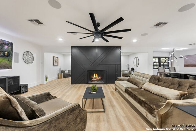 Image 10 of 47 For 3740 Ridgeway