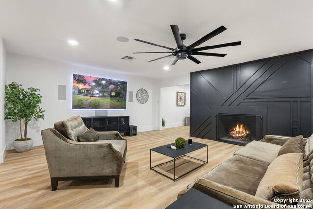Image 11 of 47 For 3740 Ridgeway
