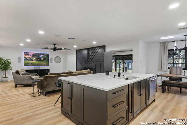 Image 15 of 47 For 3740 Ridgeway
