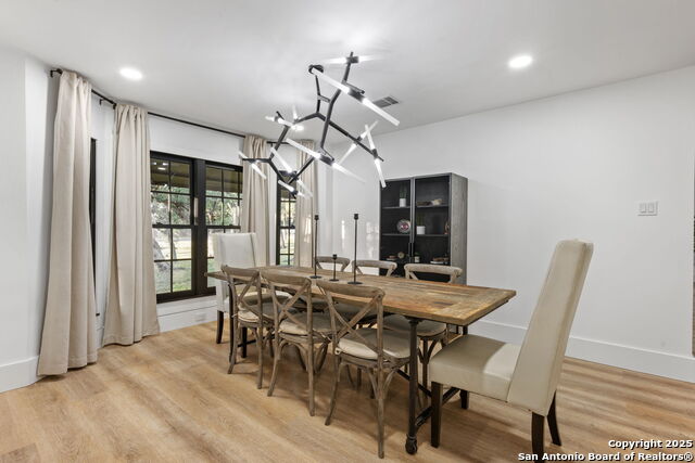 Image 17 of 47 For 3740 Ridgeway