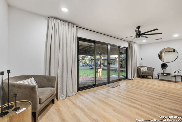 Image 23 of 47 For 3740 Ridgeway