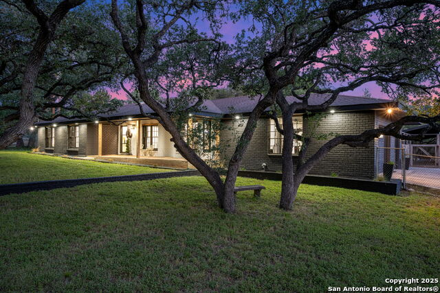 Image 3 of 47 For 3740 Ridgeway