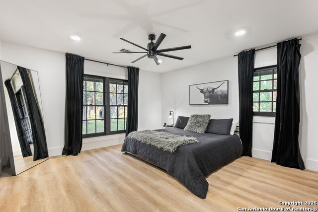 Image 31 of 47 For 3740 Ridgeway