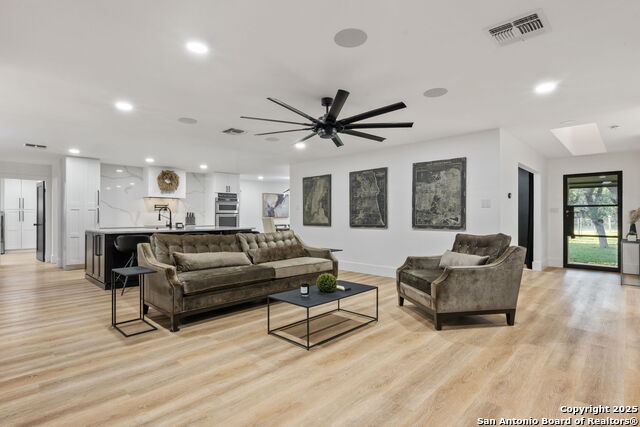 Image 9 of 47 For 3740 Ridgeway