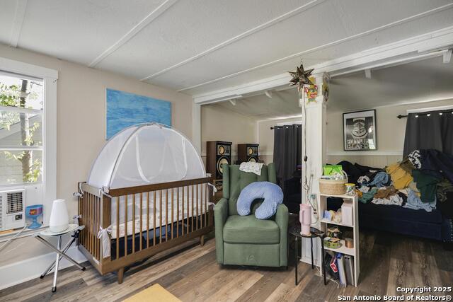 Image 33 of 50 For 200 Queen Anne Ct