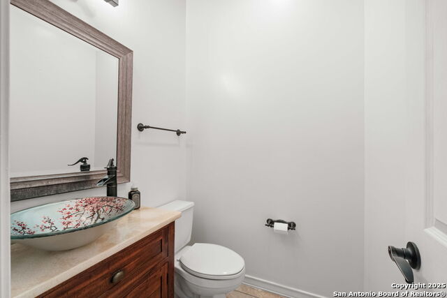 Image 17 of 42 For 2611 Caravan Circle