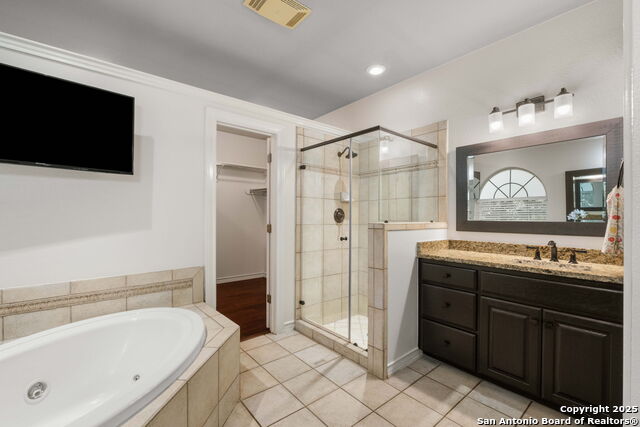 Image 20 of 42 For 2611 Caravan Circle