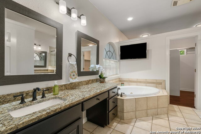 Image 21 of 42 For 2611 Caravan Circle
