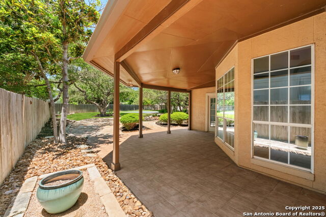 Image 33 of 42 For 2611 Caravan Circle