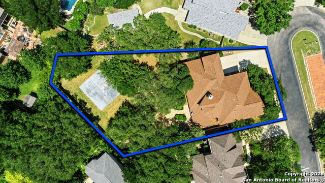 Image 38 of 42 For 2611 Caravan Circle