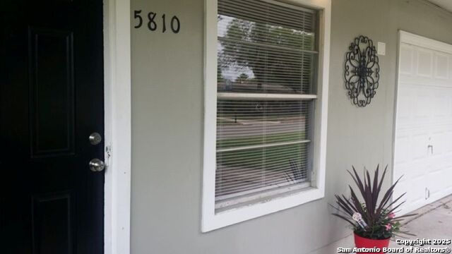 Image 2 of 22 For 5810 Timberrock