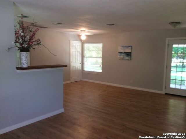 Image 4 of 22 For 5810 Timberrock