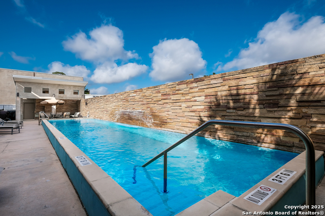 Details for 1401 Flores S 216, San Antonio, TX 78204