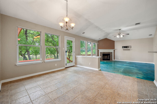 Image 11 of 27 For 11378 Woodridge Forest