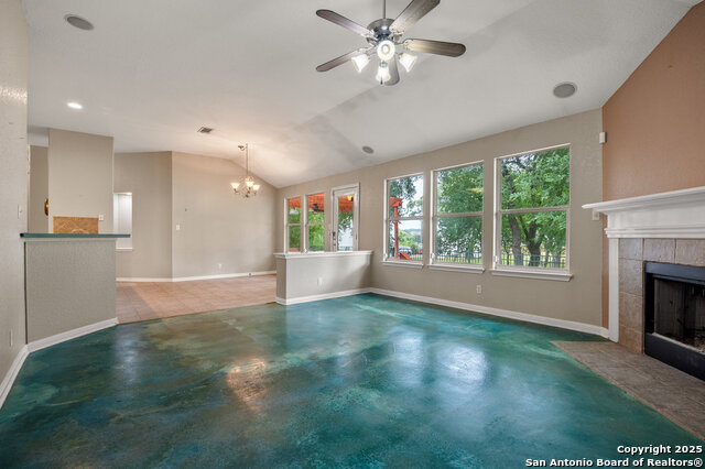 Image 14 of 27 For 11378 Woodridge Forest