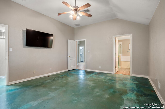 Image 16 of 27 For 11378 Woodridge Forest