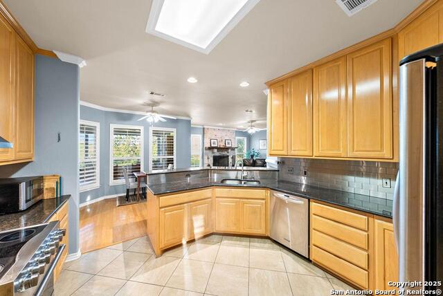 Listing photo id 10 for 100 Glen Lakes Ct W