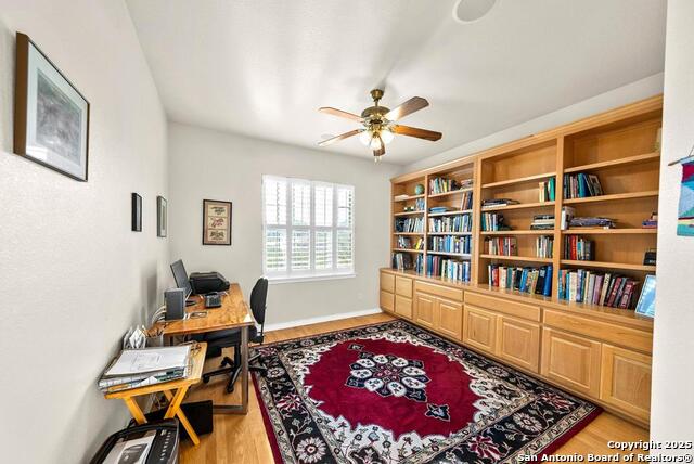 Listing photo id 13 for 100 Glen Lakes Ct W